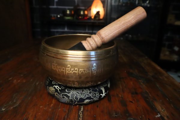 Tibetan Singing Bowl - Hand Hand Hammered Dorje Etched Hand